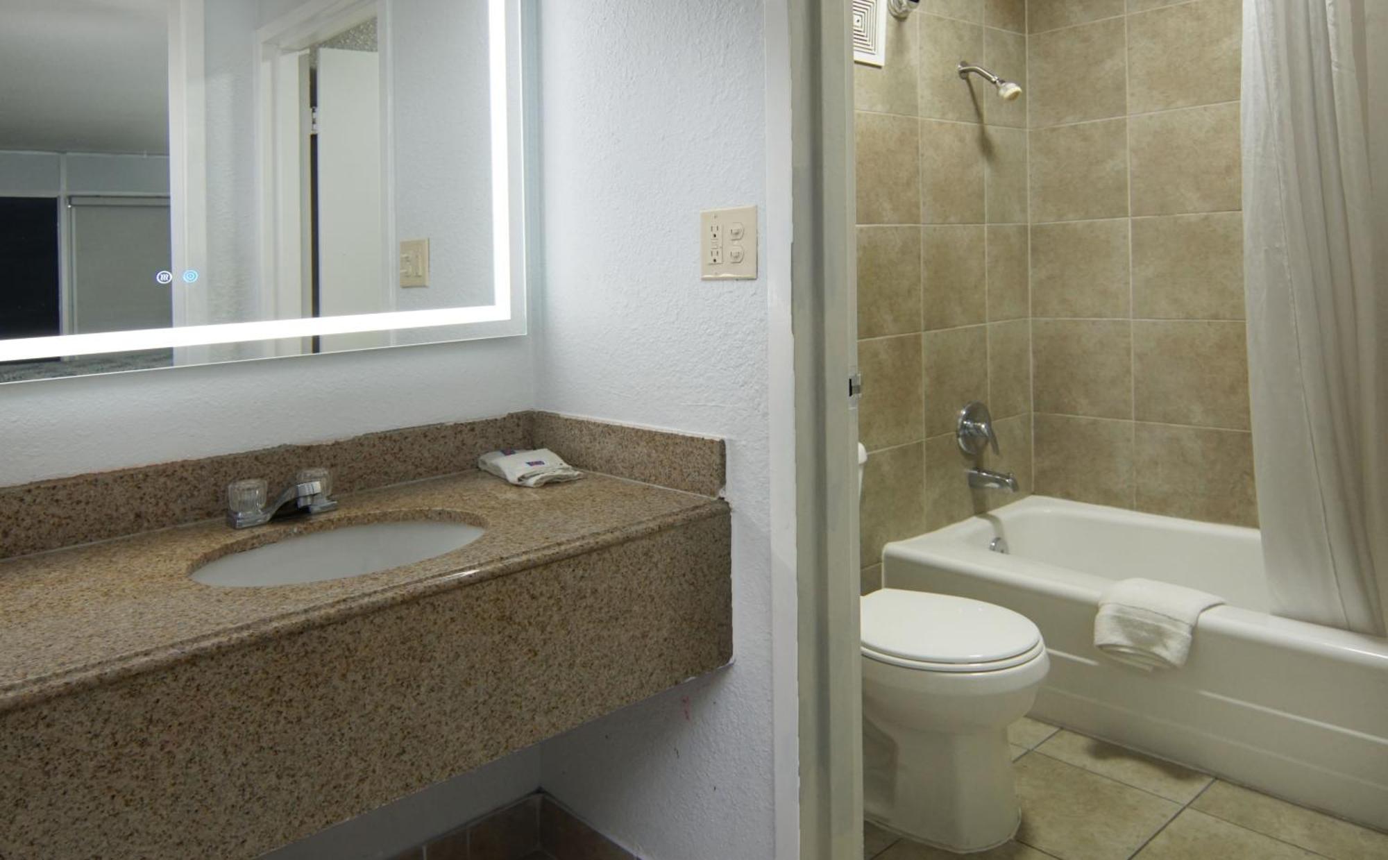 Motel 6 Mesquite, Tx Town East Εξωτερικό φωτογραφία